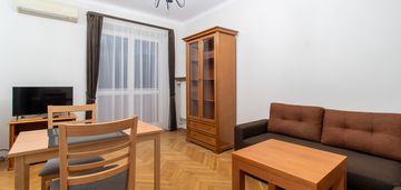 Kawalerka z oddzielną kuchnią *kazimierz* 35 m²