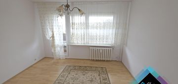 Małe mieszkanie z windą i balkonem w świetnym miejscu