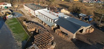 Działka przemysłowa 5800 m² z halą i wiatą – media