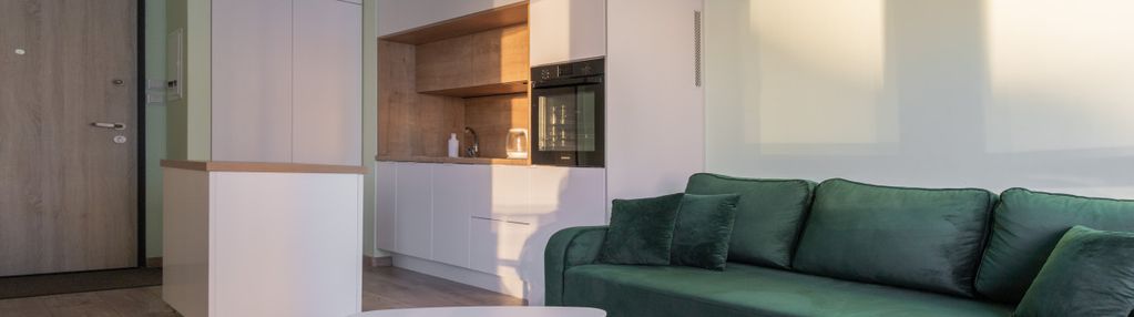 Dwupokojowe mieszkanie z balkonem na letnicy