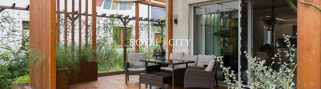 Wyjątkowy dom w otoczeniu zieleni w milanówku.