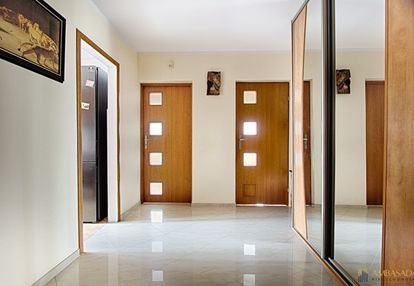 Przestronne m3 w bloku z cegły os. wygoda