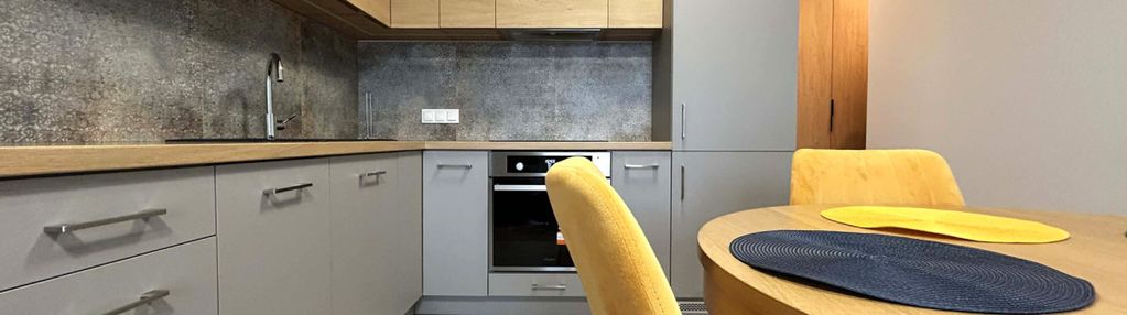 2-stronne | 2 balkony | parking | ostatnie piętro