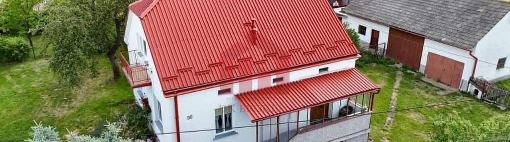 Wyremontowany dom na sprzedaż na dużej działce.