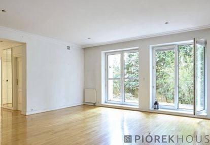 4-pokojowe mieszkanie na bemowie