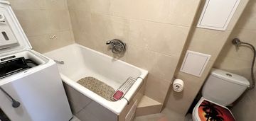 Kawalerka koziny blisko manufaktury