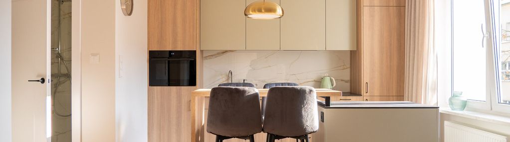 Słoneczne 2 pok. w kamienicy przy metrze wierzbno