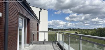 Dwupoziomowe mieszkanie z dużym tarasem