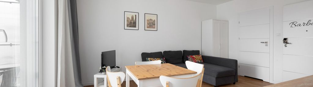 4 pokoje blisko motławy z 2 łazienkami i balkonem