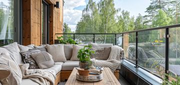 Dwa poziomy | balkon | tramwaj | gotowe