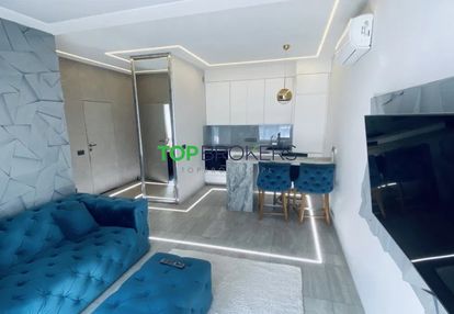 Komfortowe dwa pokoje, garaż, klimatyzacja