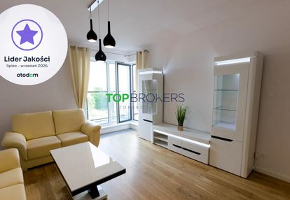 Komfortowe trzy pokoje, balkon, garaż