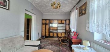 2-pokojowe mieszkanie w centrum mieroszowa.