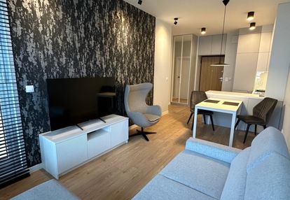 Pilnie apartament wysoki standard garaż ev świeże!