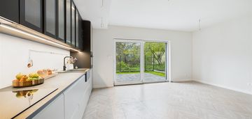 Atrakcyjny dom,  bliźniak,  bartodzieje