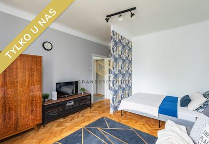 Apartament typu studio w śródmieściu przy złotych