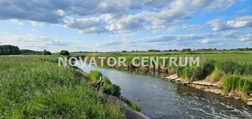 Działka z linią brzegową