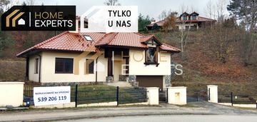 Dom z podwójnym garażem, tarasem i działką 1200m2