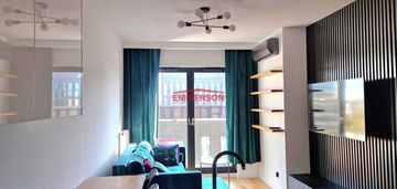 2 pokojowe, urządzone na 7 piętrze z balkonem