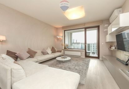 Top, 12m2 loggia, klima, koło próżnej