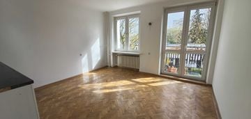 | bielany | 2 pokoje  | lokalizacja | zieleń |