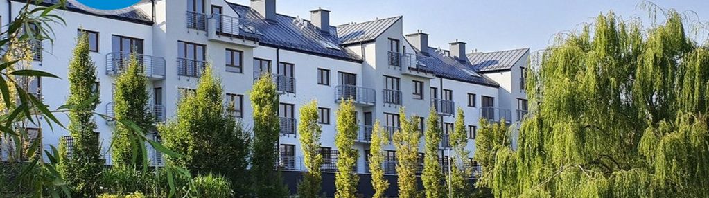 2 poziomowe z miejscem w hali garażowej