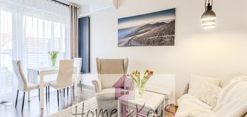 Nowoczesne m w zielonej jabłonnie