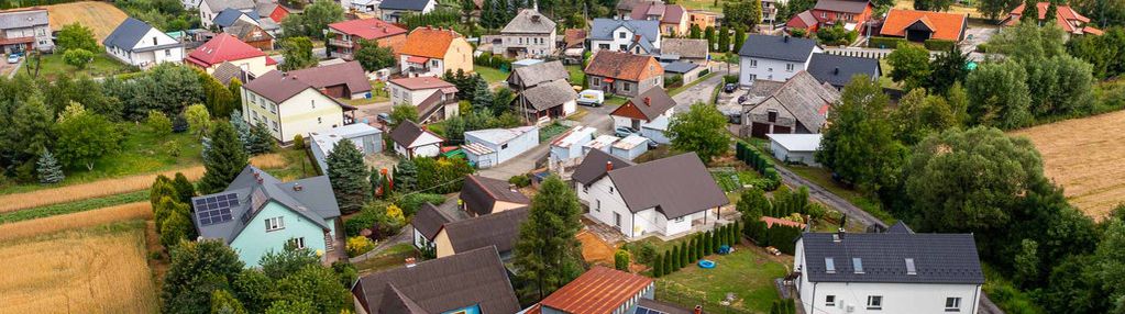 Na sprzedaż, nieruchomość z dwoma domami
