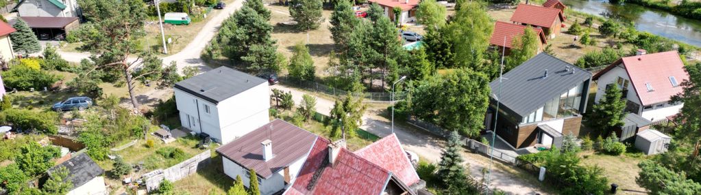 Malowniczo położona działka zabudowana budynkiem