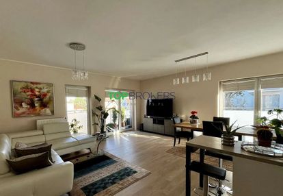 Kameralne i słoneczne 3 pokoje, garaż