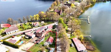 Siedlisko z widokiem na jezioro