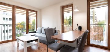 Osiedle dywizjonu 303, 2-pok. 36m2, balkon, garaż