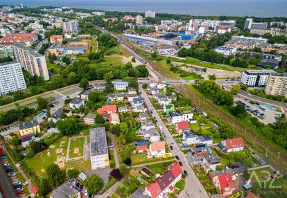Pół bliźniaka oraz domek mieszkalny blisko centrum miasta!