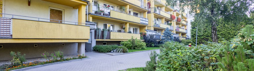 W centrum przestronny apartament, taras z widokiem