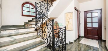 Luksusowy pałacyk rezydencja unikat premium