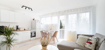 Ul. żelazna - balkon | comiejskie | piwnica