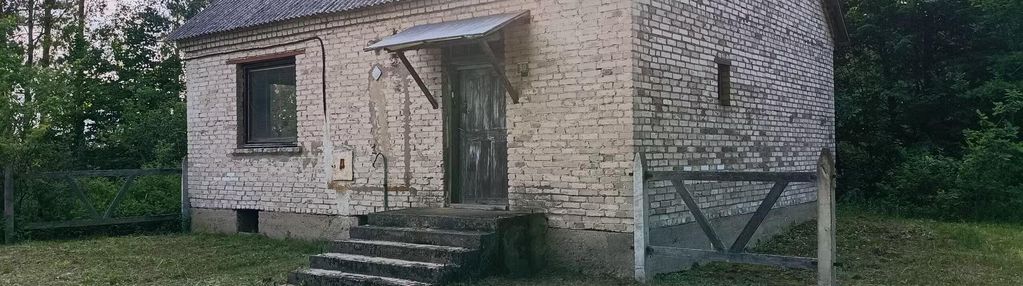 Stare siedlisko z duszą na kurpiach