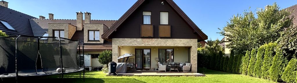 6 sypialni, 2 auta w garażu, działka 862m2
