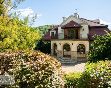 Villa|garden|wola justowska|fully equipped|fromnow
