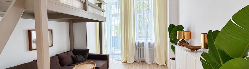 Stylowa kamienica w centrum – 3,50 m wysokości.