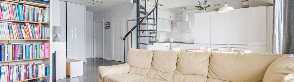 Dwupoziomowe mieszkanie w nowoczesnym stylu