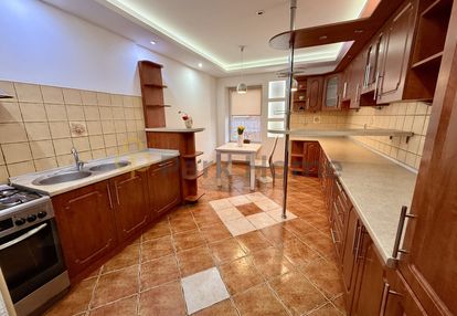 Na sprzedaż przestronne i funkcjonalne mieszkanie