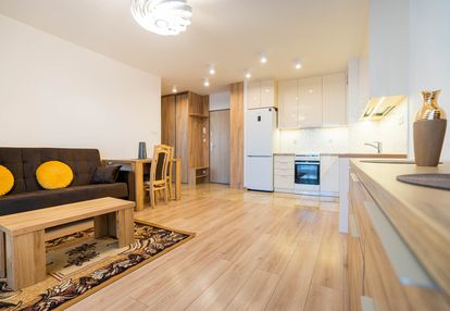 2-pokojowe w apartamentowcu na Hallera