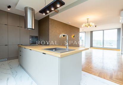 Penthouse z tarasem i widokiem na wawel!