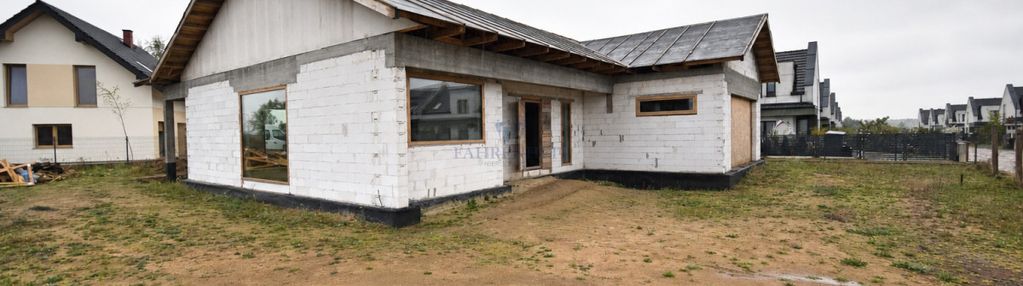 Dom parterowy 136 m² | garaż 2-stan. | skowarcz