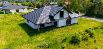 Nowoczesny dom, otwarta przestrzeń do aranżacji