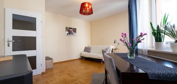 2 oddzielne pokoje, balkon, garaż, ciche!