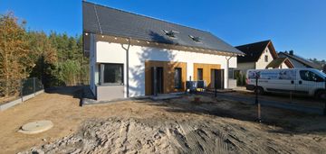 Dom bliźniak pod lasem w kiełpinie