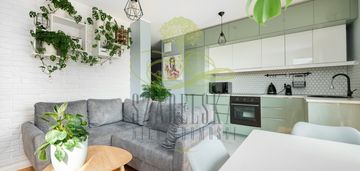3 pokoje, całkowicie wykończone, 1 piętro, balkon