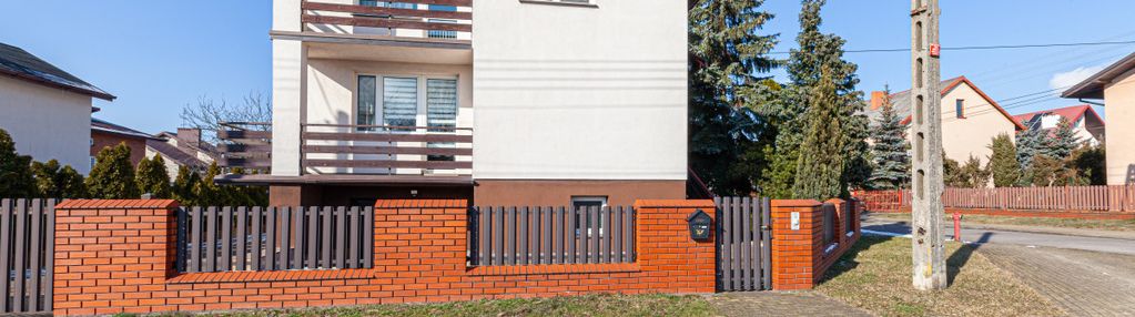 Klimatyczny dom z nowym ogrodem i tarasem